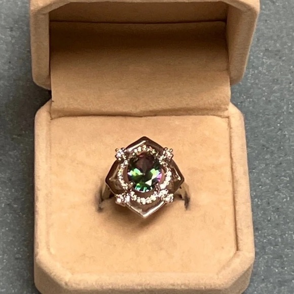 New 18K White Gold Natural Mystic Rainbow Topaz Halo Diamond Color Changing Ring - Picture 6 of 11